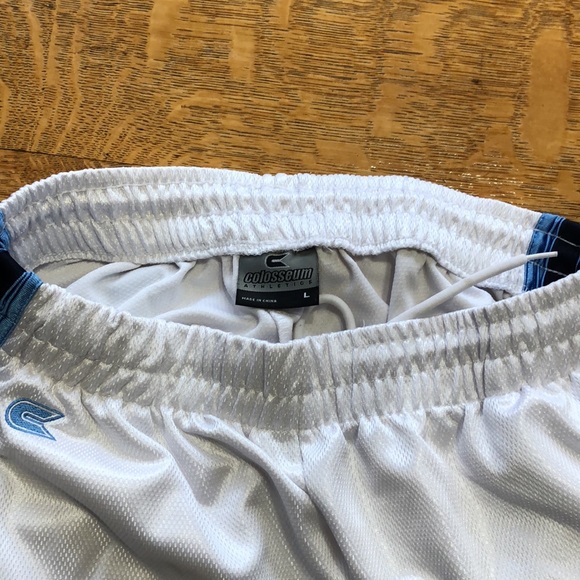 Colosseum Athletic Shorts, Size L - Picture 8 of 8